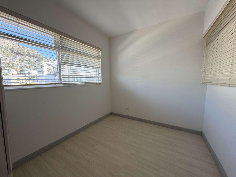 To Let 2 Bedroom Property for Rent in Sea Point Western Cape